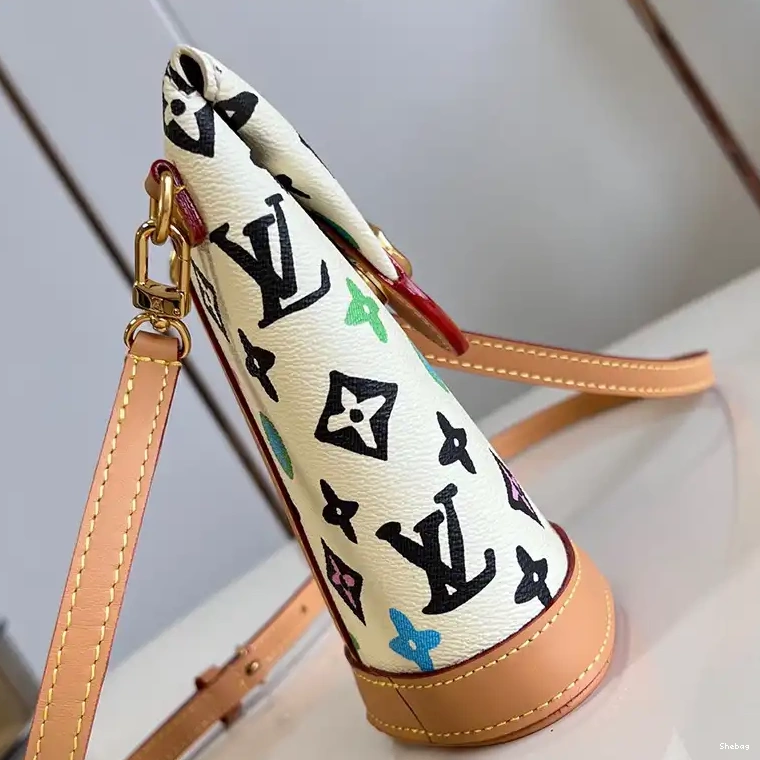 Bags 2407YA0111 LV 0817
